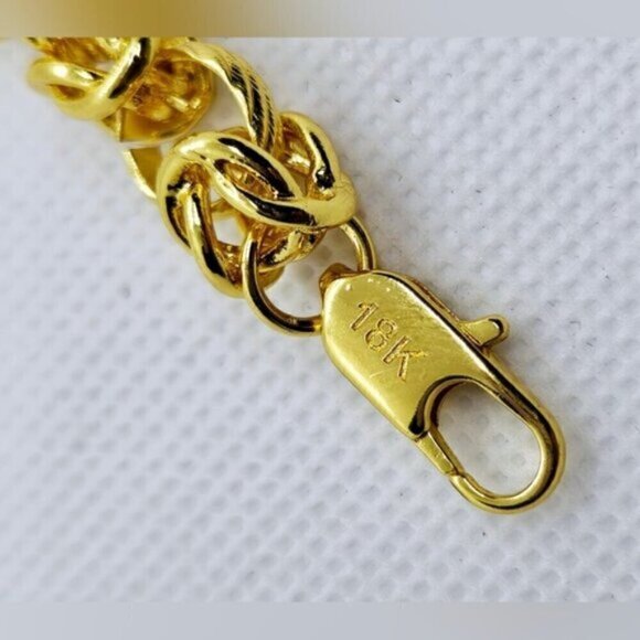 18K Gold Plated Royal Mesh Bracelet | Statement Link | NWT - Picture 6 of 6